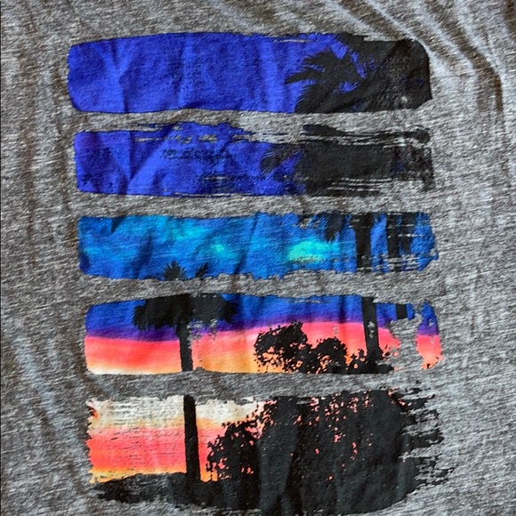 Ladies top - Picture 2 of 4